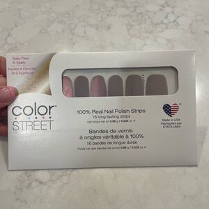 Color Street Nail Strips- Dove Me Not